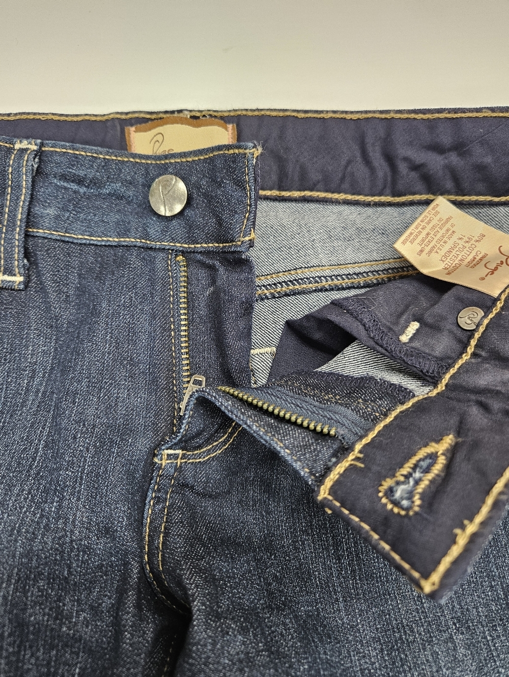 PAIGE Canyon Boot Size 27 womens  Dark Indigo Jeans with Golden Stitching - Picture 11 of 11